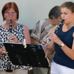 Jutta Fischer und Sofie von der Musikschule Mehrklang spielen ein Klezmer-Stück (Bildquelle: Felix Harling)
